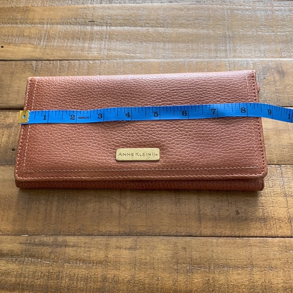 Vintage Leather Anne Klein Clutch Wallet - Picture 9 of 15